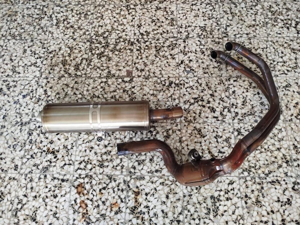 Collettore e scarico Originali BMWF 800 Adventure (2)