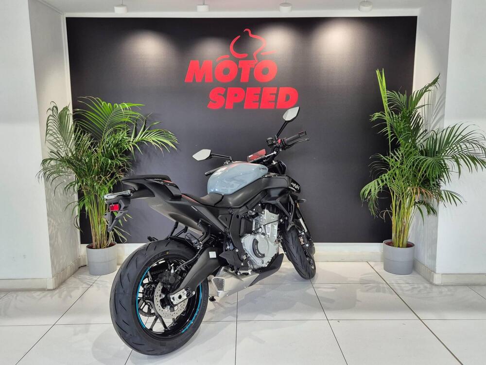 CFMOTO 675NK (2025) (5)