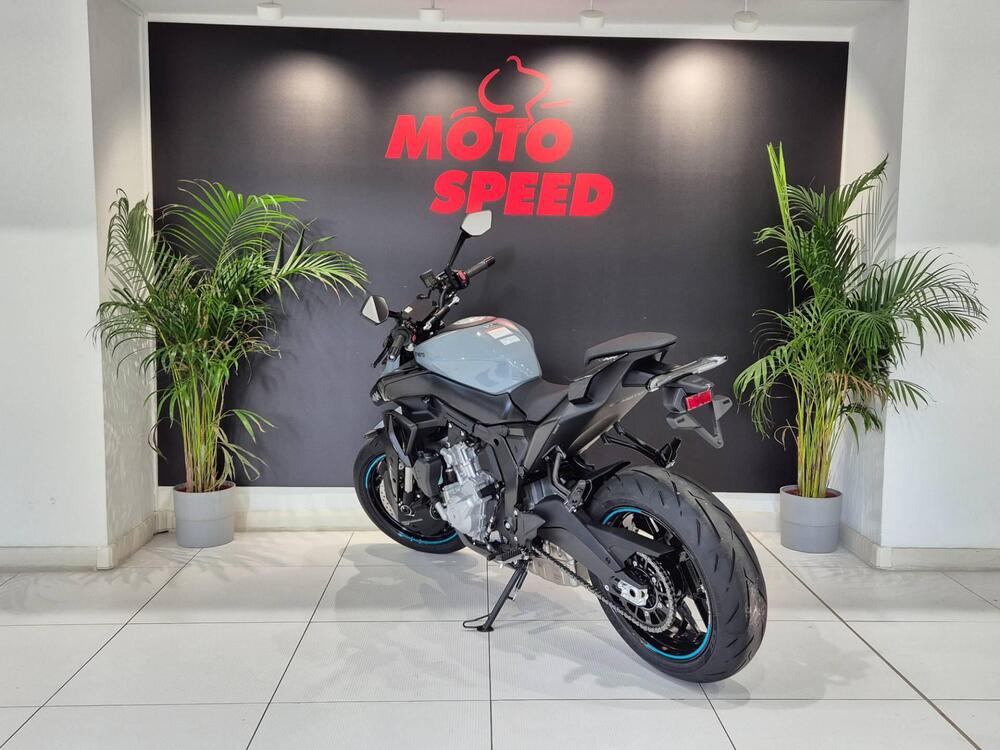 CFMOTO 675NK (2025) (6)