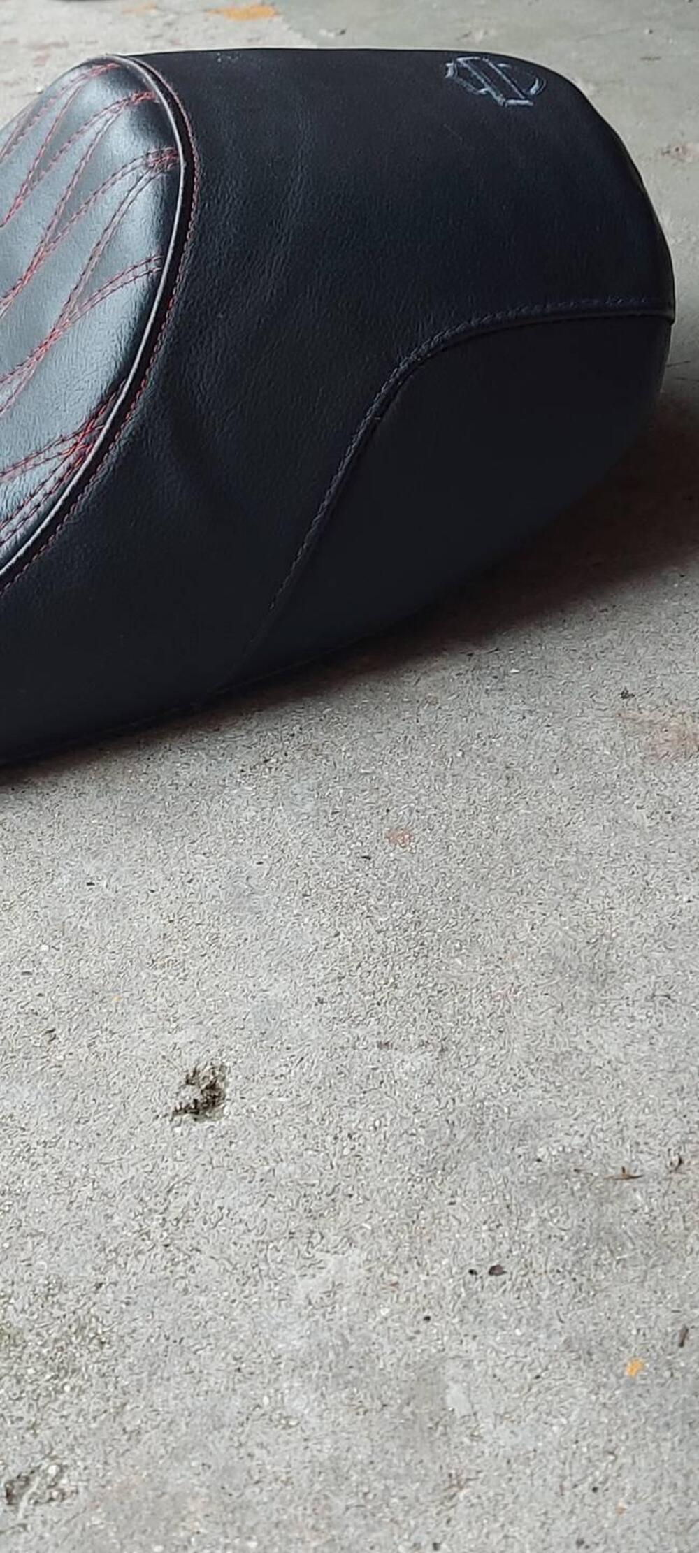 Sella mono Harley Davidson Road Glide Harley-Davidson (3)