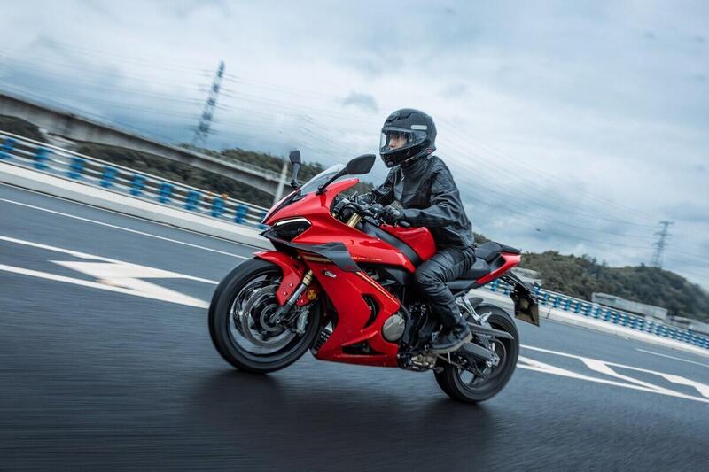 SRK800RR: la sportiva di QJ Motor si rinnova