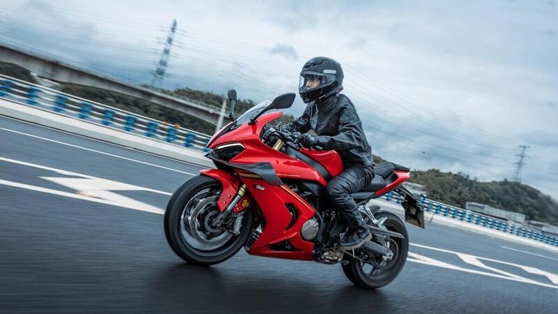 SRK800RR: la sportiva di QJ Motor si rinnova