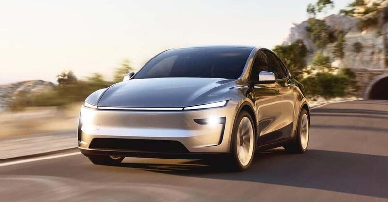 Tesla: parte il test drive fai da te anche di domenica, senza &quot;contatto umano&quot;