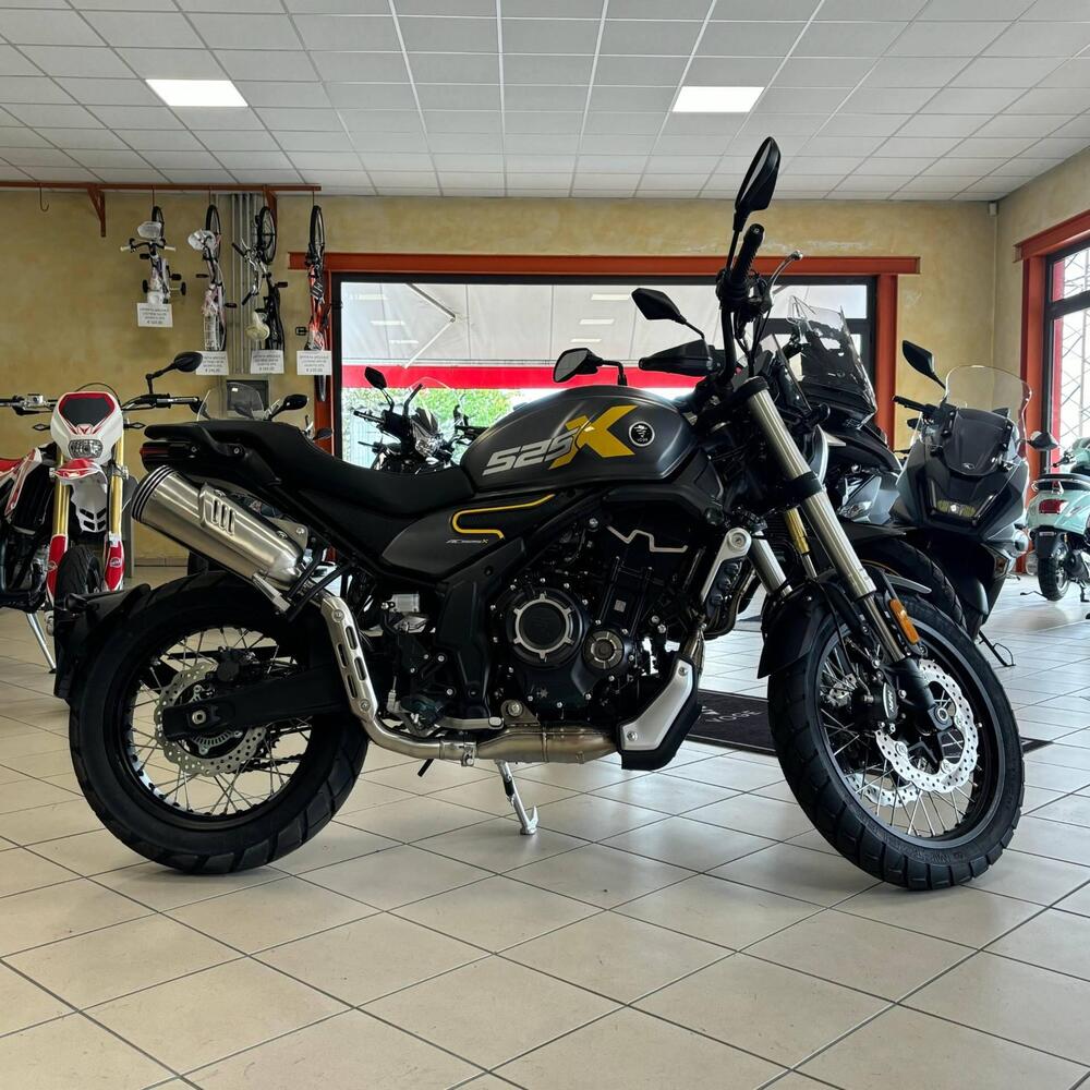 Voge Trofeo 525ACX Scrambler (2023 - 26) (2)
