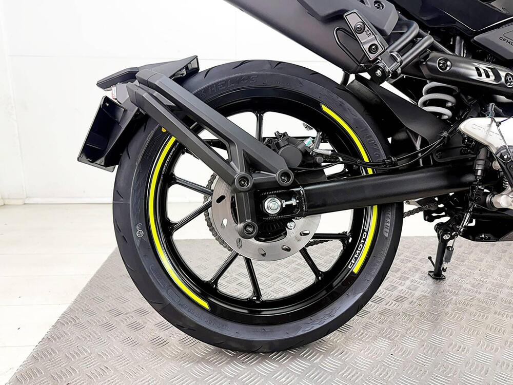 CFMOTO 125NK (2025) (6)