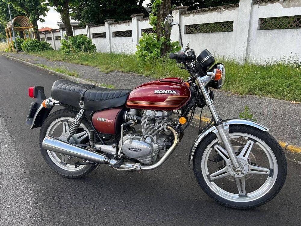 Honda CB 400 TWIN (2)