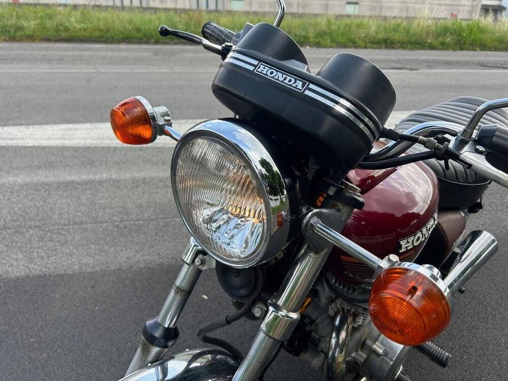 Honda CB 400 TWIN (5)