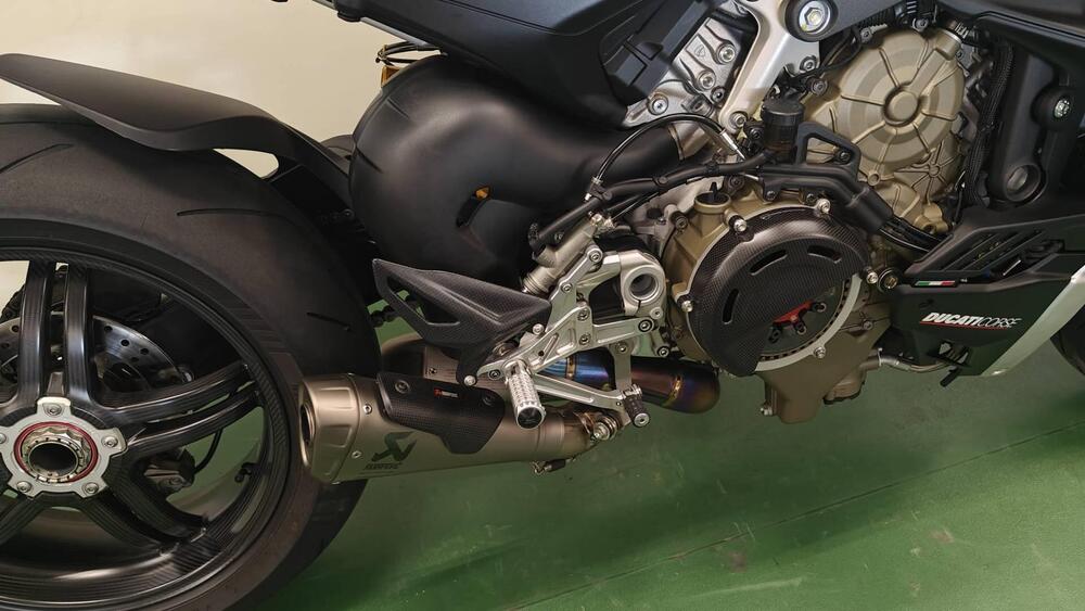 Ducati Streetfighter V4 1100 SP (2022) (8)