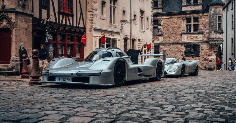 Porsche 963 RSP: la hypercar da sogno ispirata alla 917 del Conte Rossi debutta su strada a Le Mans
