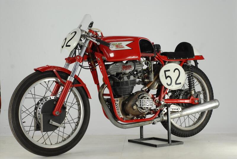Quota 200.000 con la Moto Morini 175 Bialbero