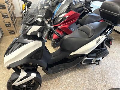 Piaggio MP3 300 Sport ABS Hpe (2021 - 24) usata
