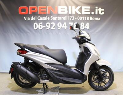 Piaggio Beverly 300 Hpe (2021) usata