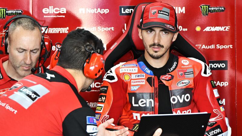 MotoGP 2025. GP di Spagna ad Aragon. Pecco Bagnaia: &quot;Marc Marquez guida la GP25 sottosterzando, a me non riesce. Forcella nuova? Differenza quasi nulla&quot;