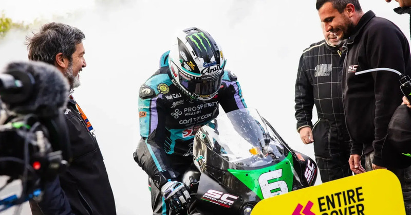 Tourist Trophy 2025: Gara 2 Supertwin a Dunlop, 33 vittorie al TT!