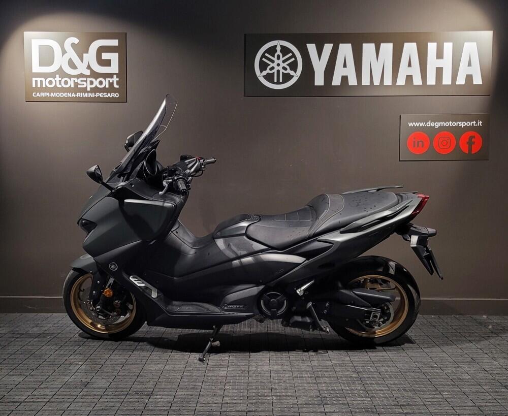 Yamaha T-Max 560 Tech Max (2021) (2)