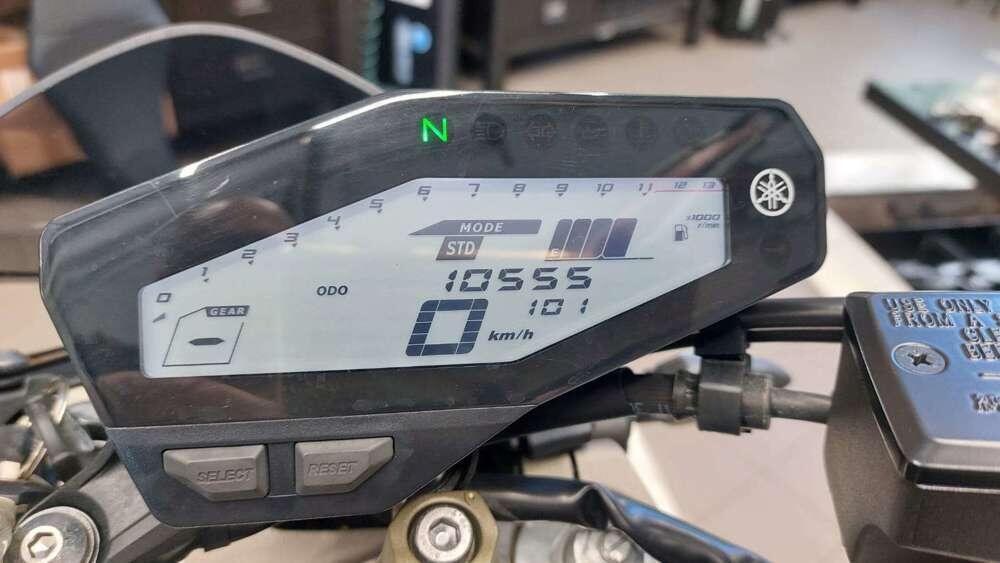 Yamaha MT-09 (2013 - 15) (3)