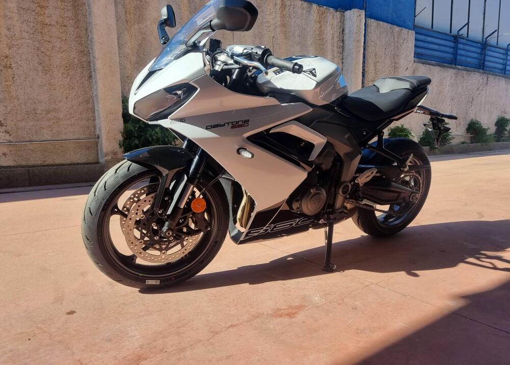 Triumph Daytona 660 (2024 - 26) (5)