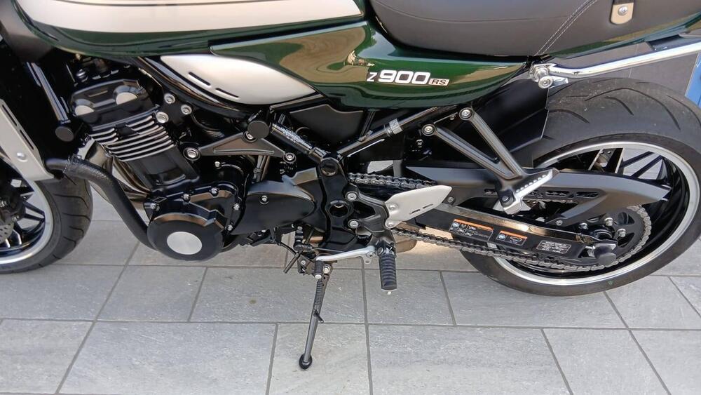 Kawasaki Z 900 RS Performance (2021 - 22) (2)