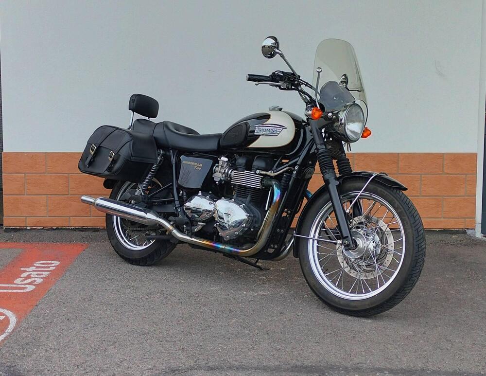 Triumph Bonneville T100 (2008 - 16) (3)