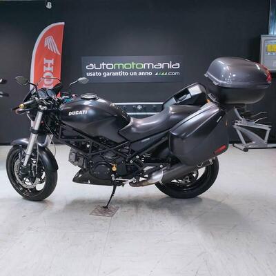 Ducati Monster 695 (2006 - 08) usata