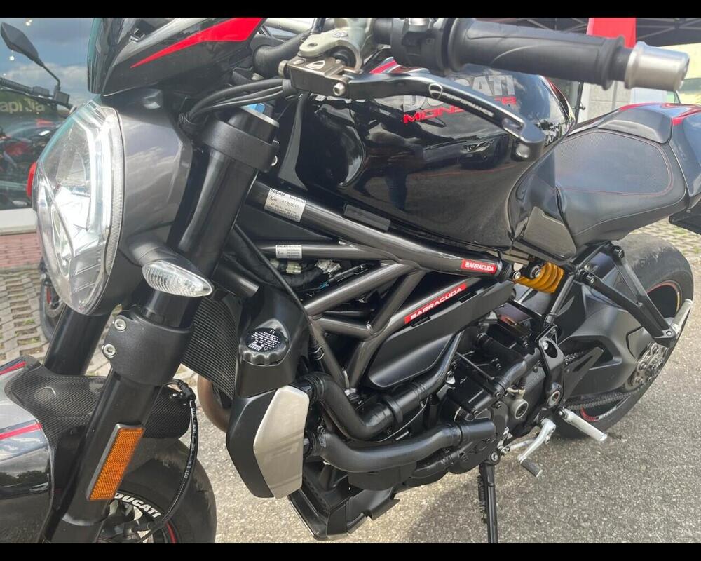 Ducati Monster 1200 R (2016 - 19) (9)