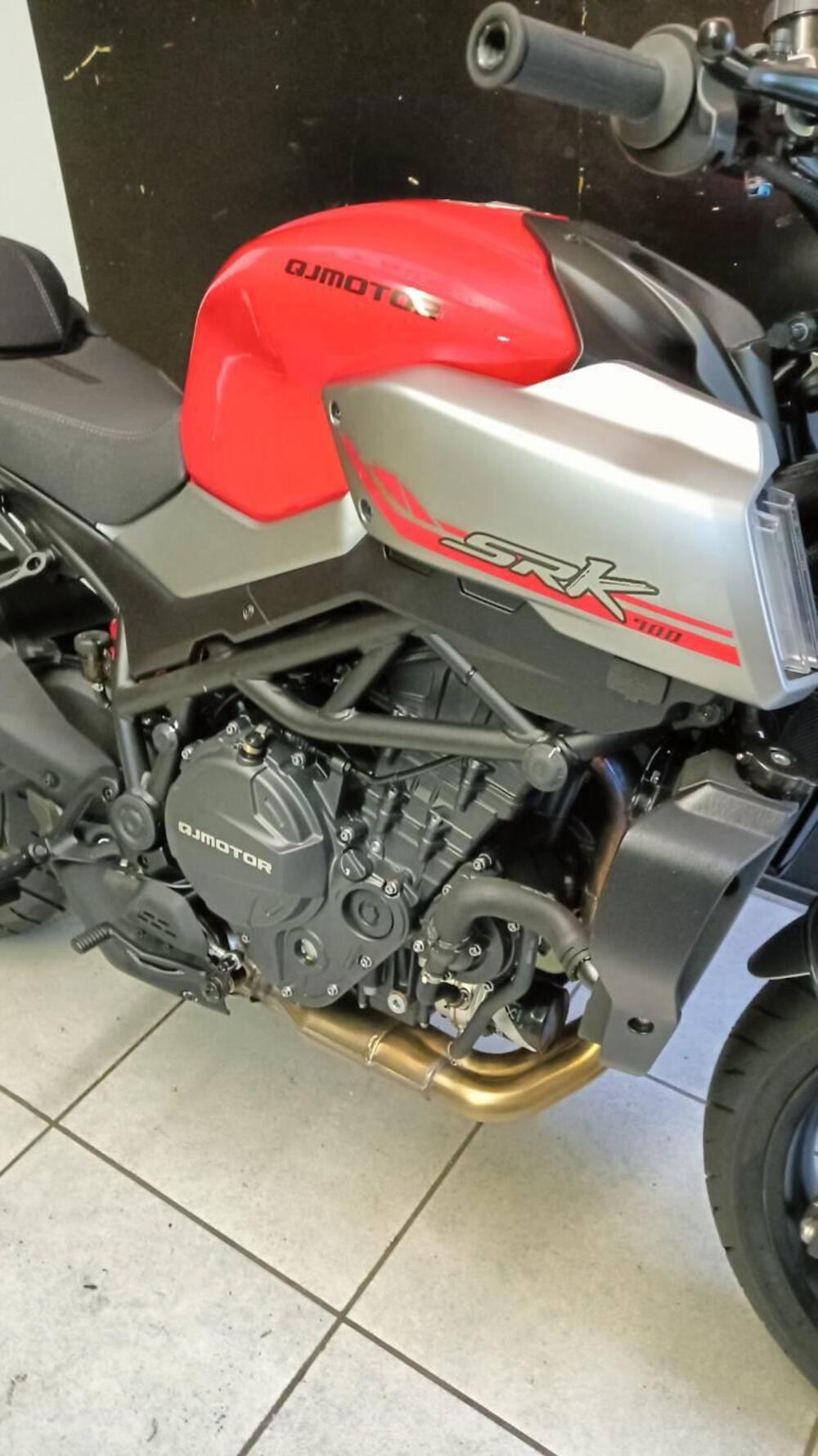 QJ Motor SRK 900 (2025 - 26) (9)
