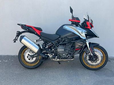 QJ Motor SRT 900 SX (2025) nuova