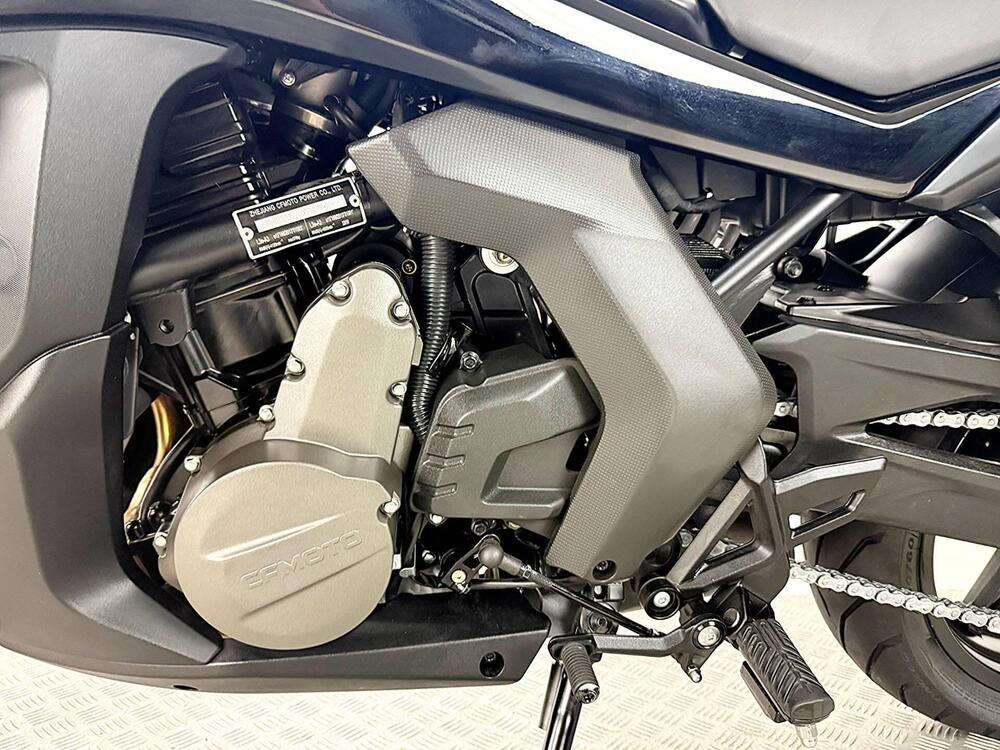 CFMOTO 650GT (2021 - 25) (14)