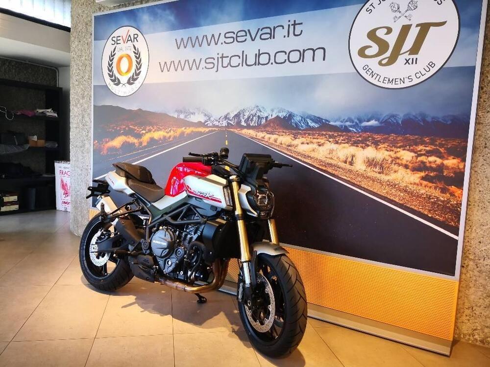 QJ Motor SRK 900 (2025 - 26) (3)