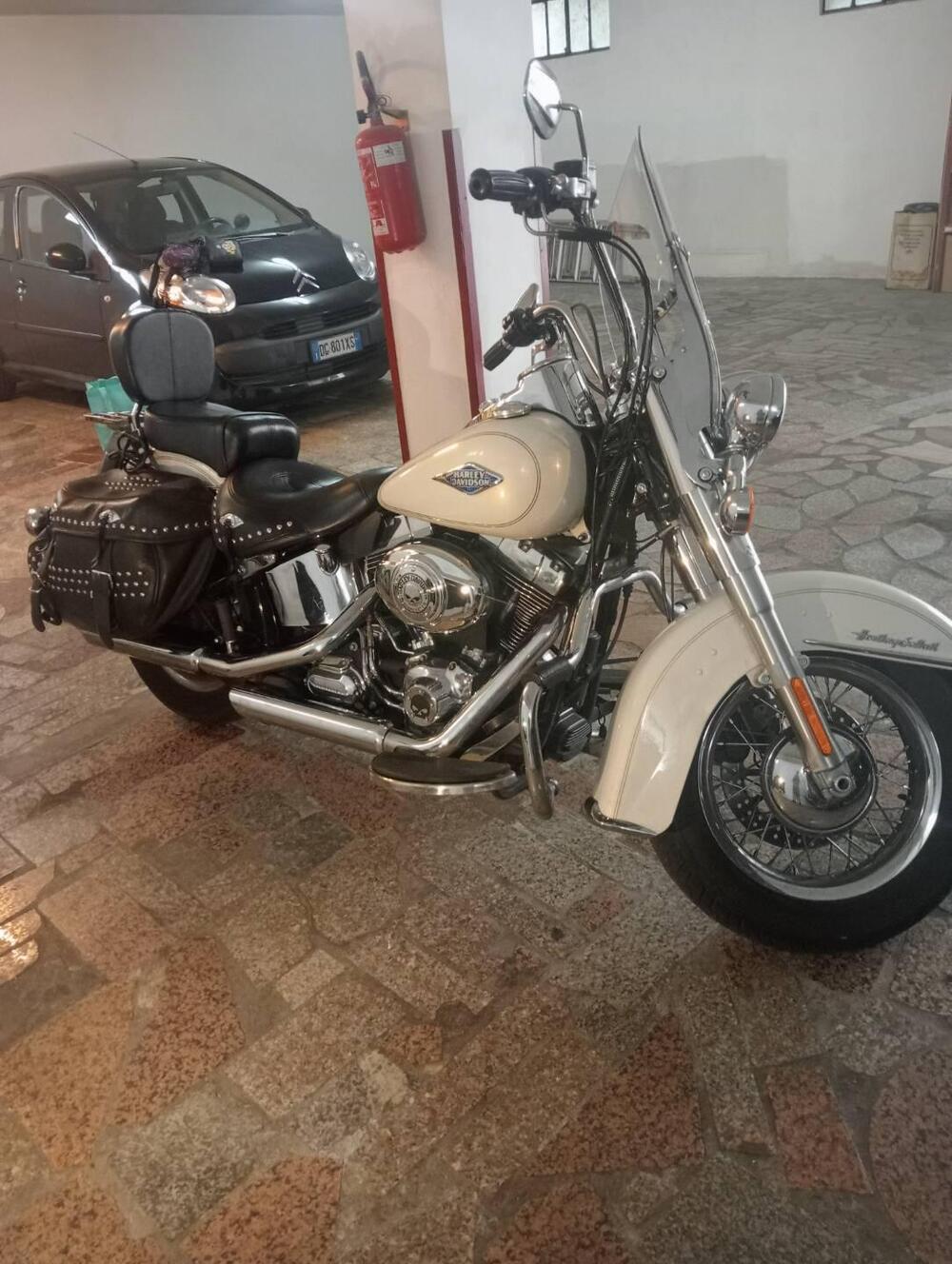 Harley-Davidson 1690 Heritage Classic (2011 - 17) - FLSTC (3)