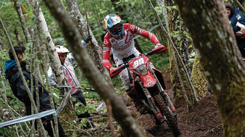 Enduro. Assoluti #8. D2. Bis di Verona. Ancora duello con Pichon. Elgari e Pavoni Campioni 