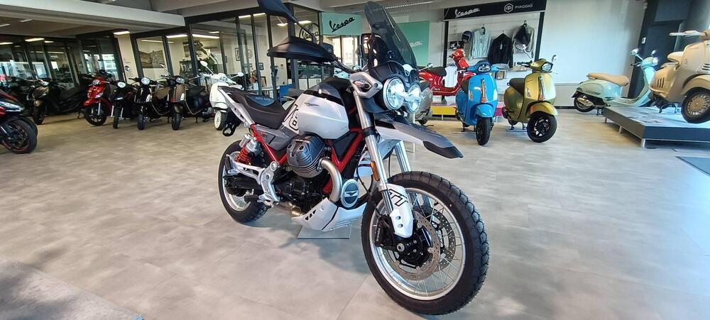 Moto Guzzi V85 TT (2024 - 26) (3)