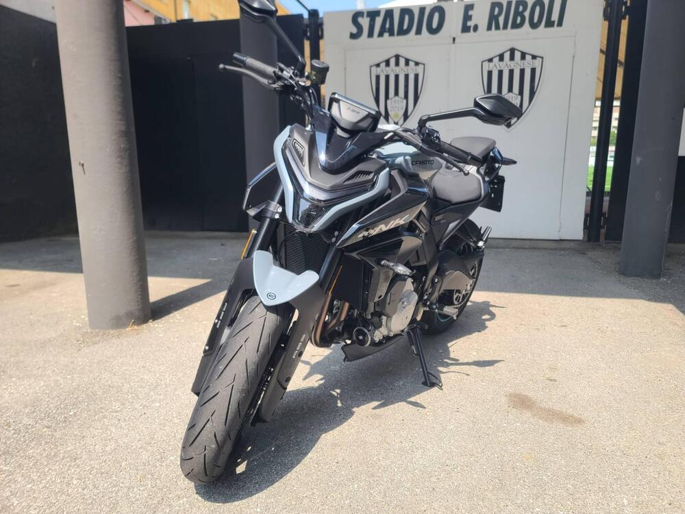 CFMOTO 675SR-R (2025 - 26) (15)