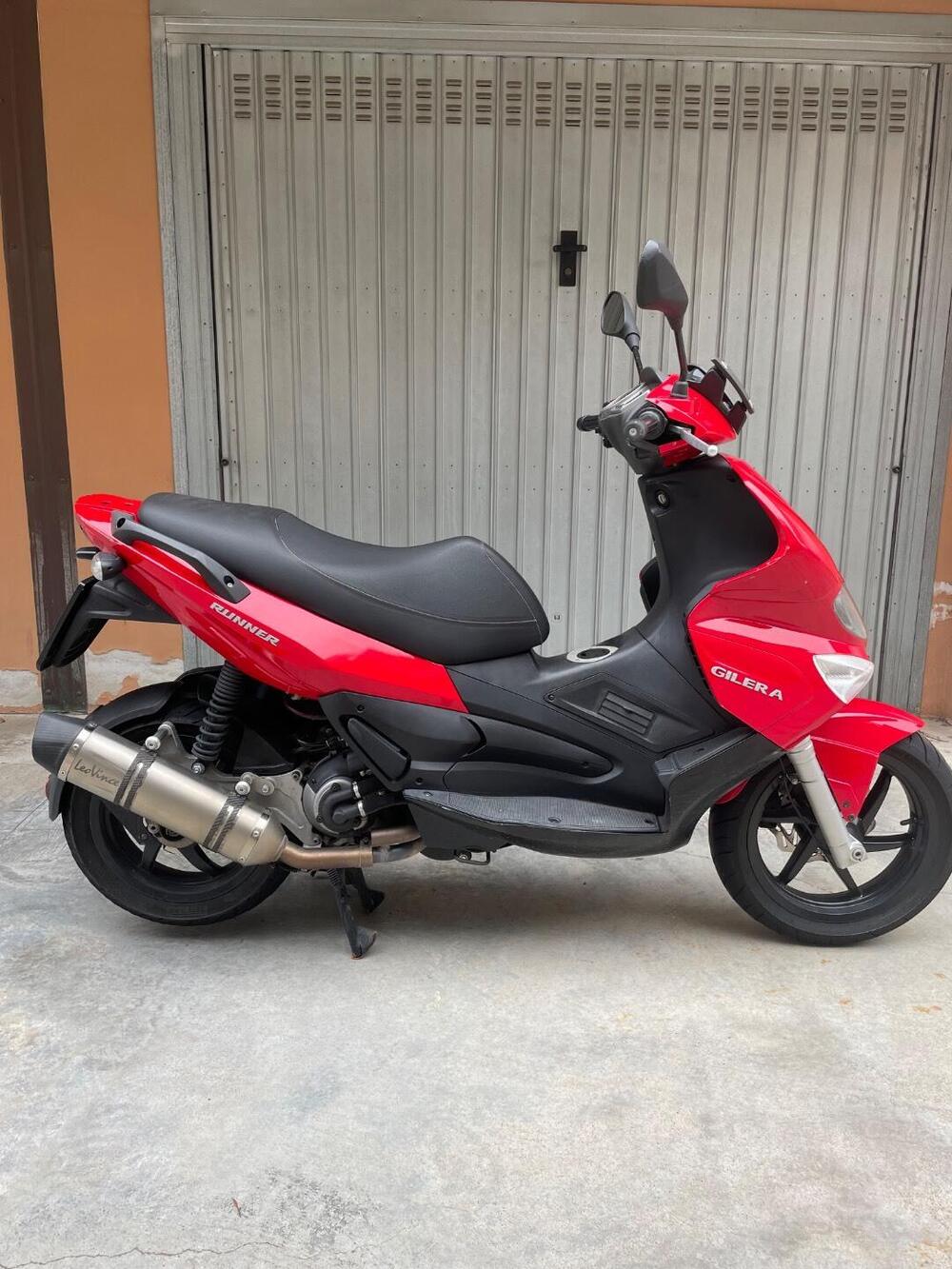 Gilera Runner 200 ST (9)