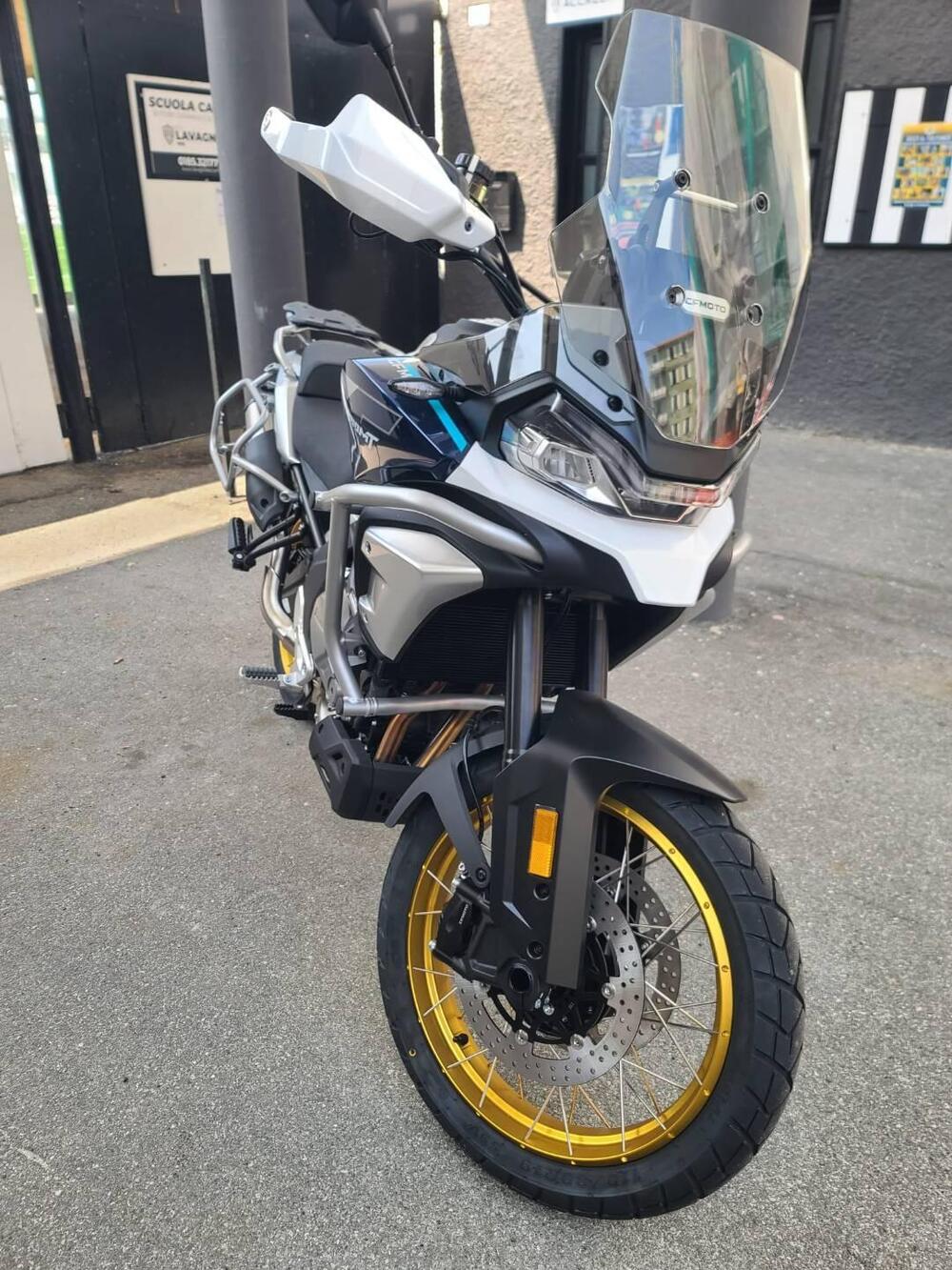 CFMOTO 700MT Adventure (2025) (6)