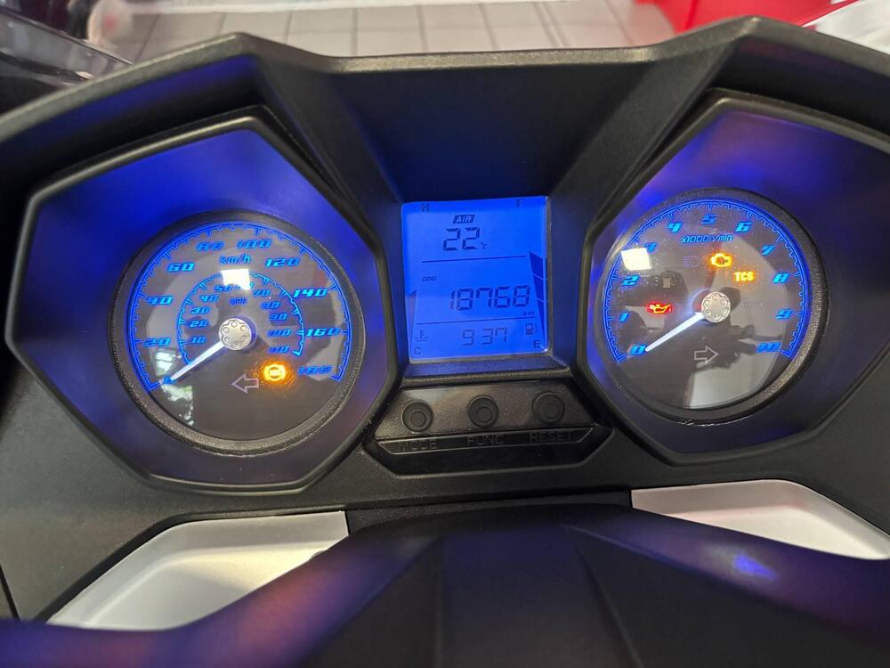 Kymco Downtown 350i TCS (2021 - 25) (3)