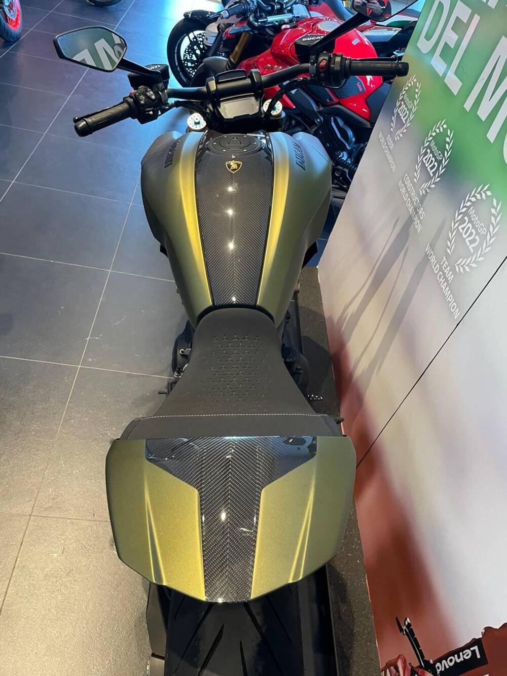 Ducati Diavel 1260 Lamborghini (2021) (9)
