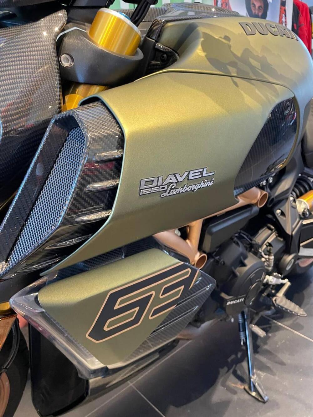 Ducati Diavel 1260 Lamborghini (2021) (16)