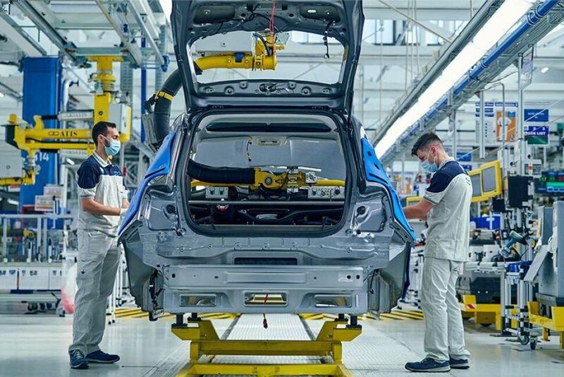 Mirafiori, nuova ondata di uscite volontarie: altri 610 lavoratori lasciano la storica fabbrica torinese
