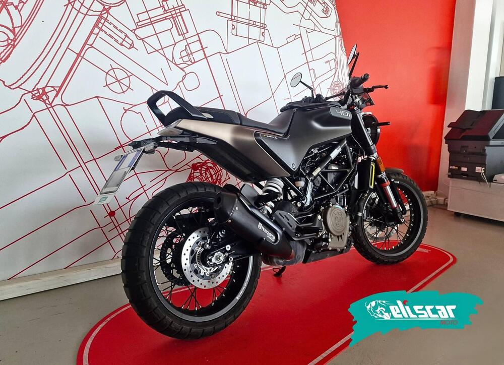 Husqvarna Svartpilen 401 (2021 - 23) (5)