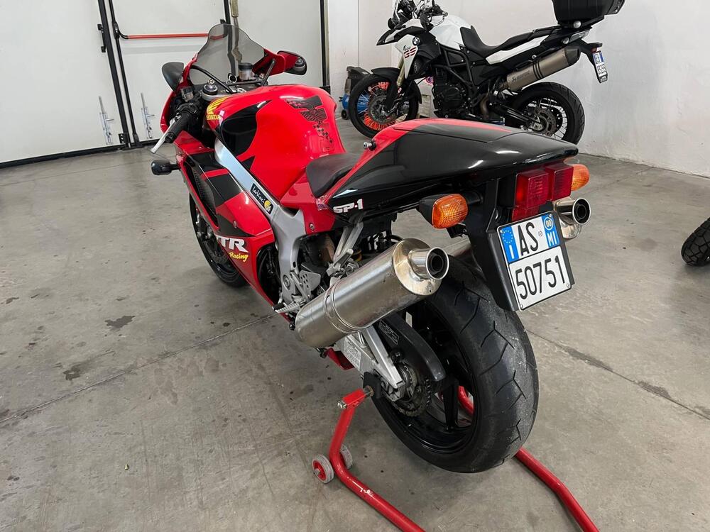 Honda VTR 1000 SP-1 (2000 - 01) (8)