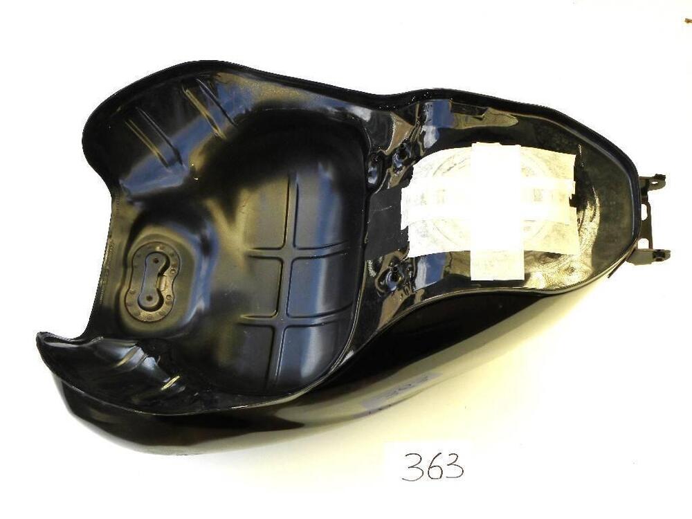 Serbatoio Yamaha FZS 600 Fazer (n. 363) (4)