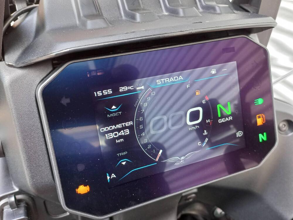 Moto Guzzi Stelvio (2024 - 25) (7)