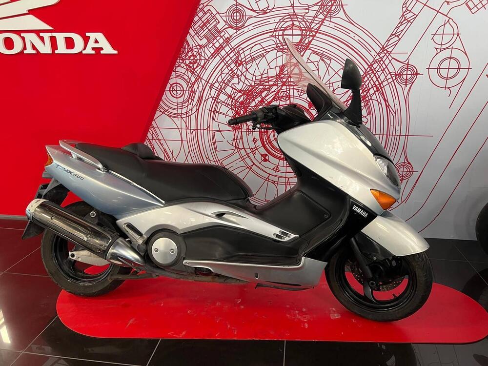 Yamaha T-Max 500 (2001 - 03) (2)