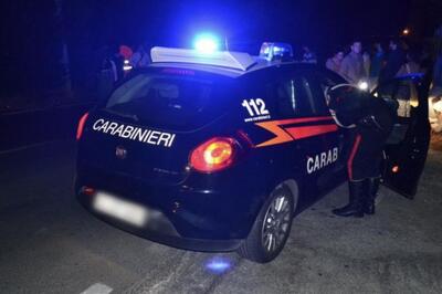 Travolto e ucciso da auto pirata mentre spinge la moto a bordo strada: muore il vicesindaco di Scano di Montiferro