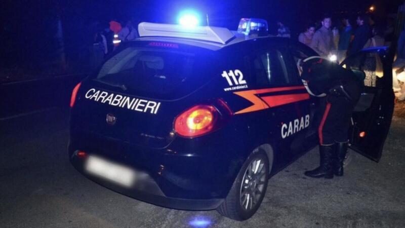 Travolto e ucciso da auto pirata mentre spinge la moto a bordo strada: muore il vicesindaco di Scano di Montiferro