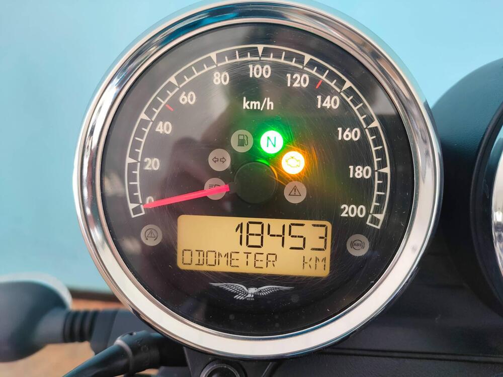 Moto Guzzi V7 III Special (2017 - 20) (7)