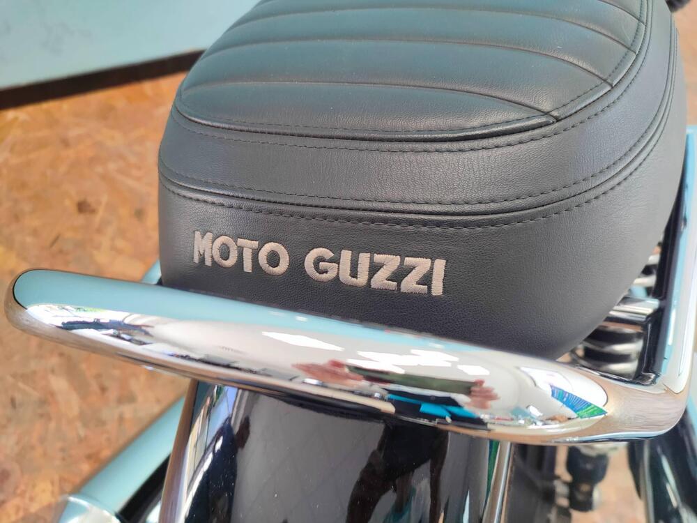Moto Guzzi V7 III Special (2017 - 20) (11)