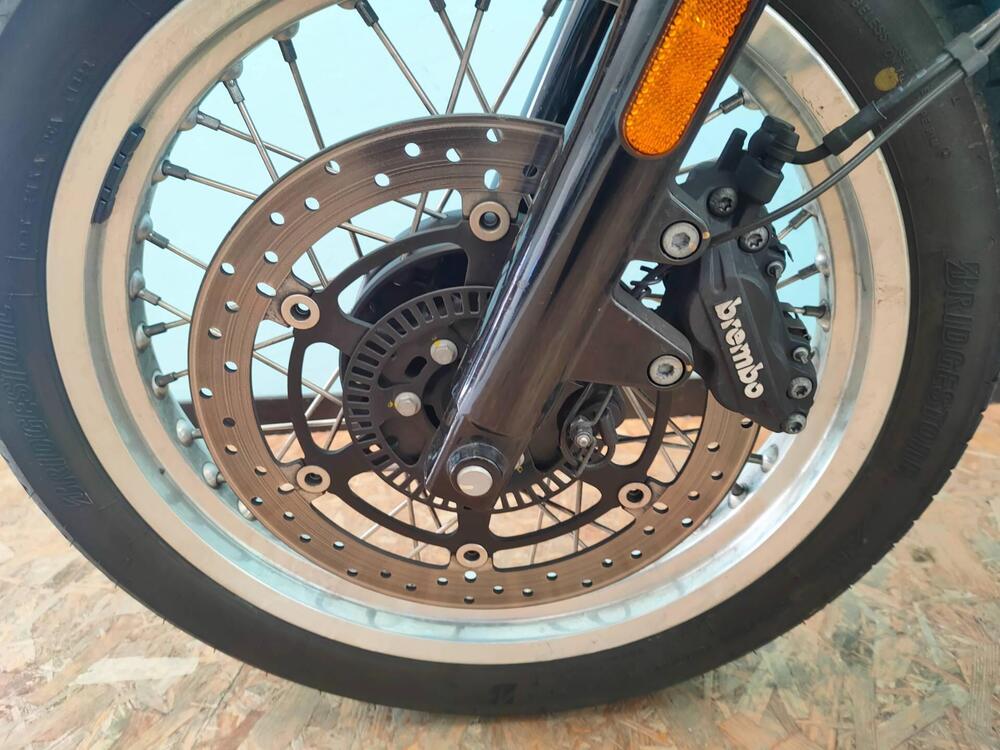 Moto Guzzi V7 III Special (2017 - 20) (17)