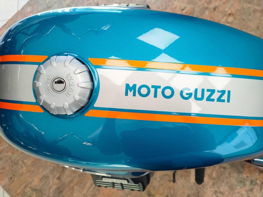 Moto Guzzi V7 III Special (2017 - 20) (19)